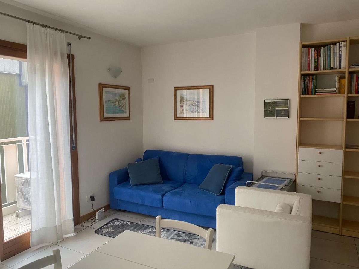 La Casa Di Giacomo Con Parcheggio Trieste Exteriör bild