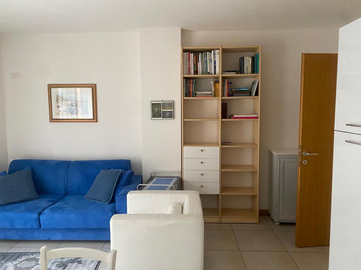 La Casa Di Giacomo Con Parcheggio Trieste Exteriör bild