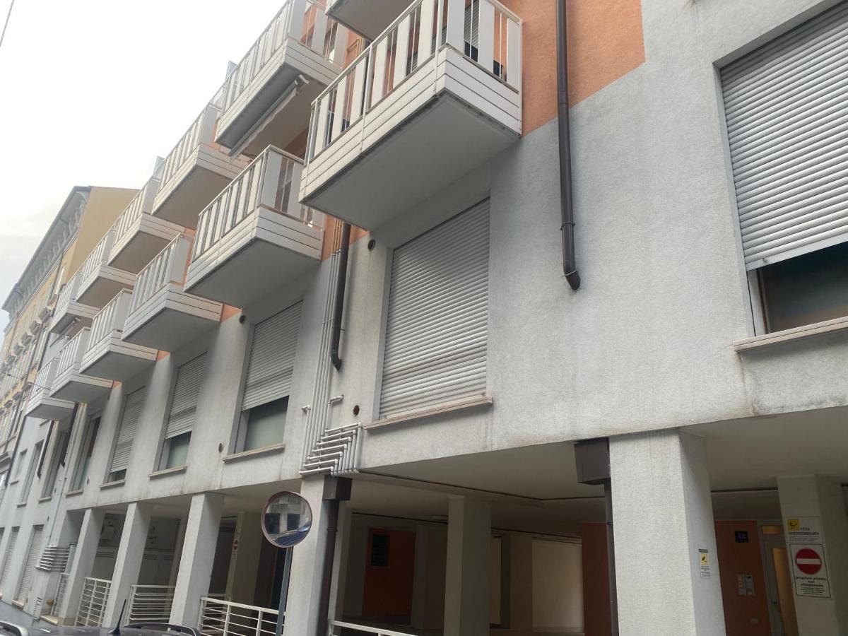 La Casa Di Giacomo Con Parcheggio Trieste Exteriör bild